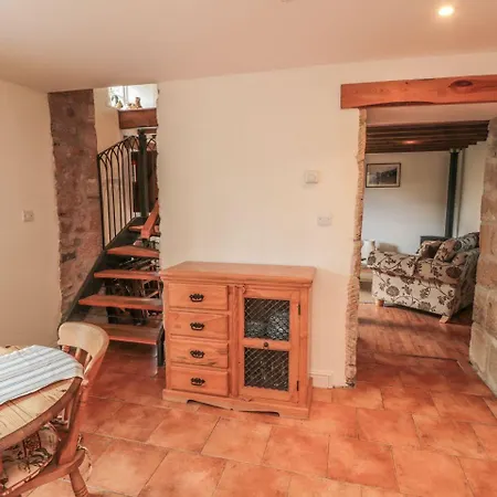 Pond Cottage, Pickering Holiday home *